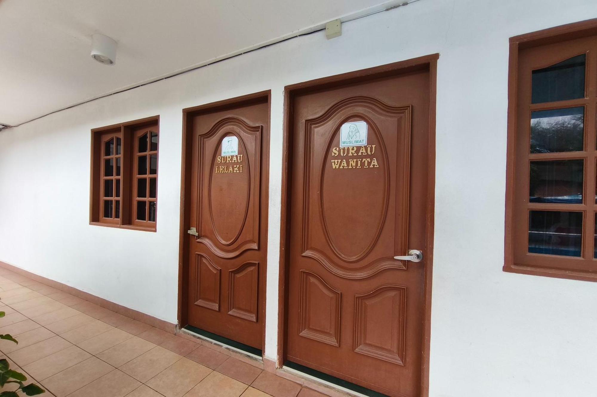 Alsafina Kijal Beach Resort & Restaurant Exterior foto